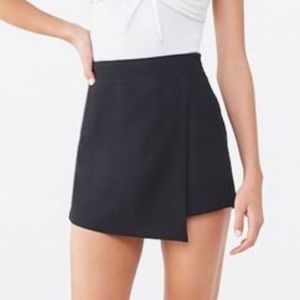 Woven Skort - Black